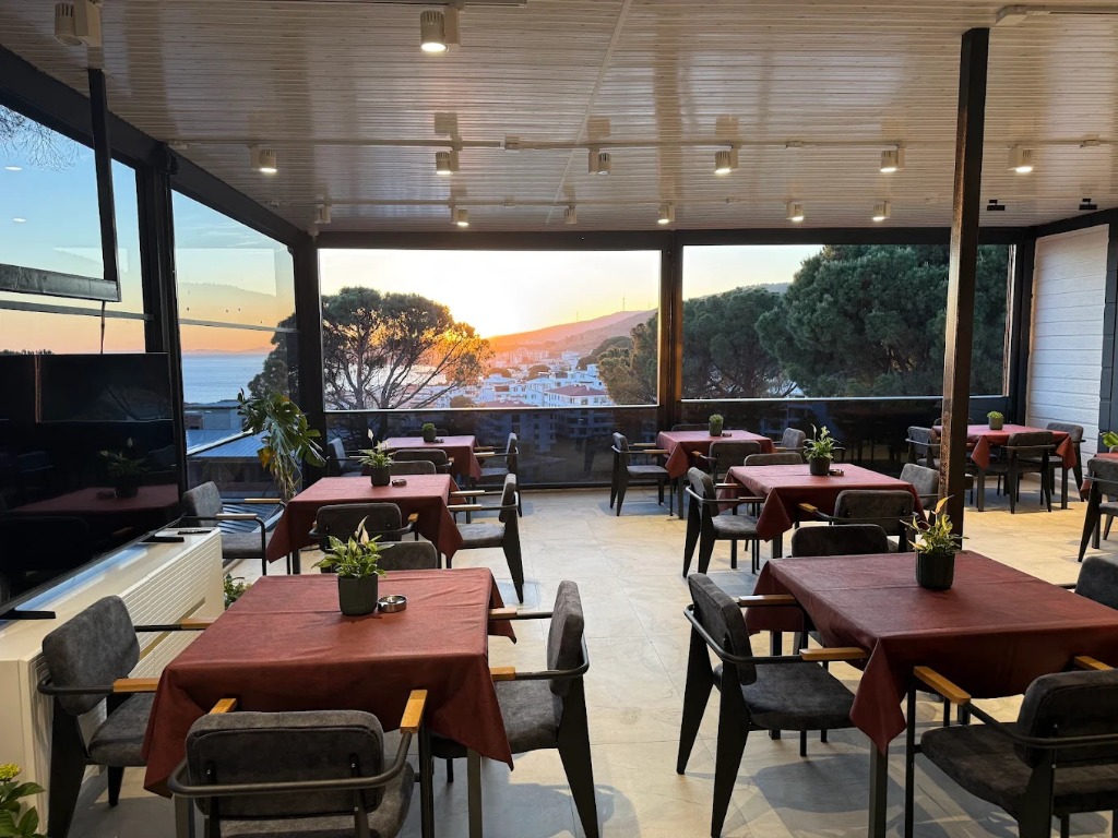 Çamra Otel Kafe